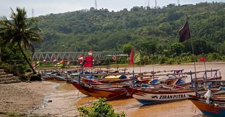 Gelombang Tinggi, Nelayan di Lebak Libur Melaut