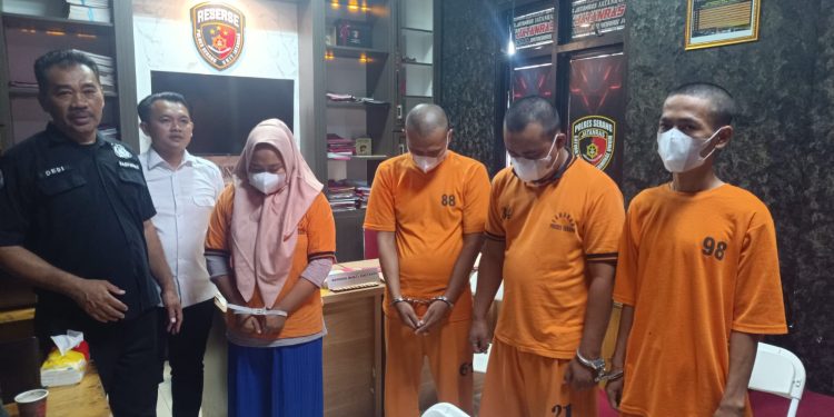Tipu 60 Korban, Empat Calo Tenaga Kerja Ditangkap Polres Serang