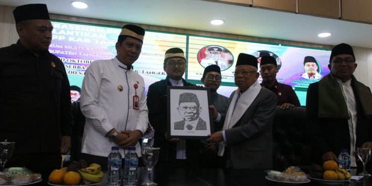 Hadiri Pelantikan FSPP Kabupaten Tangerang, Pj Bupati: Kokohkan Ukhuwah Demi Kemajuan Pendidikan Agama
