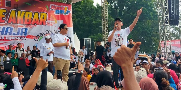 Ribuan Massa Meriahkan Kampanye Akbar Hasbi-Amir di Lebak