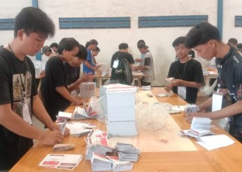 KPU Kabupaten Serang Lakukan Sortir dan Pelipatan Surat Suara