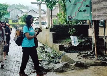 Hujan, Gunung Aseupan Tetap Ramai Wisatawan