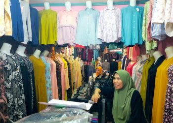 Keluhan Pedagang Baju di Pasar Rangkasbitung: Sepi Pembeli, Kalah Saing dengan Live TikTok