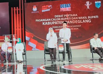 Debat Perdana, Dewi-Iing Sampaikan Visi Misi dan Program Unggulan
