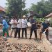 Puluhan Tahun Rusak, Rumah Janda Tua di Tunjung Teja Dibangun Dewan