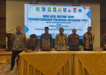 Sekda se Banten Tandatangani Perjanjian Kerja Sama Pemungutan Opsen Pajak