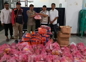 BPBDPK Pandeglang Distribusikan Bantuan Makanan dan Peralatan Tidur untuk Korban Bencana Banjir