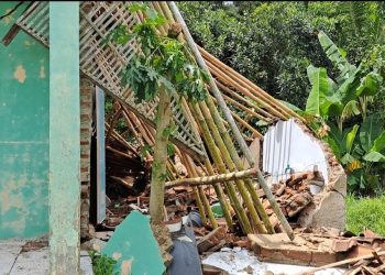 Dampak Pergerakan Tanah di Cileles, Warga Mengungsi ke Rumah Tetangga