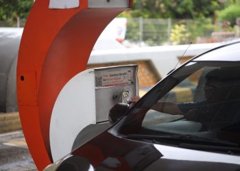 Ini Penyebab Antrean di Gerbang Tol
