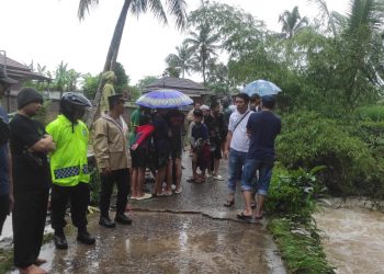 Tiga Siswi SDN Panyirapan Terseret Banjir Saat Pulang Sekolah