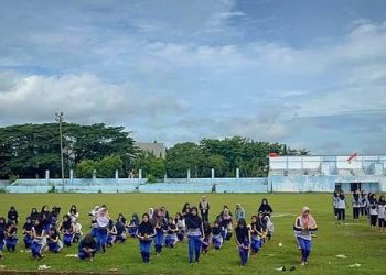 Ribuan Pelajar Kecewa Gagal Tampil Menari Walijamaliha