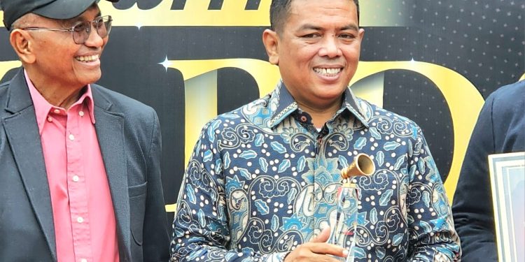 Disway Award 2024: Andra Soni Raih Penghargaan Sosok Inspiratif Generasi Muda