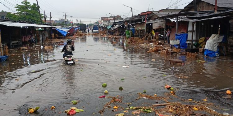 DPRD Ajak Pemkot Serang Selesaikan Masalah Banjir