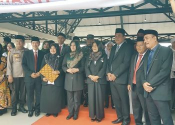 Jadi Pembina Upacara, Bupati Irna: Wujudkan Asta Cita Pemerintahan Bersih