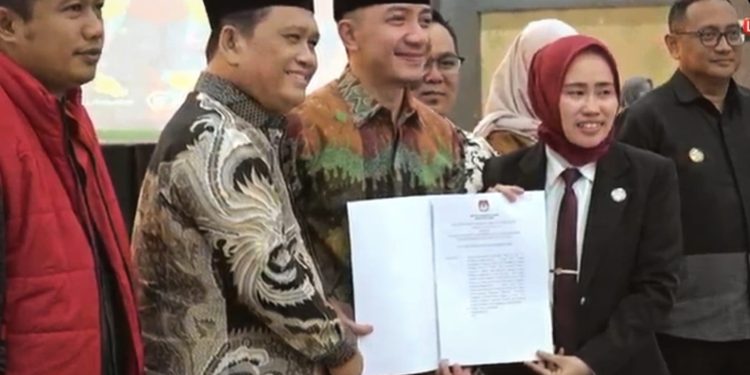 KPU Lebak Tetapkan Hasbi Jayabaya-Amir Hamzah Sebagai Bupati dan Wakil Bupati Terpilih untuk Periode 2025-2030