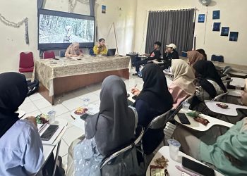 Kajian Mahasiswa Tikom STKIP Syekh Manshur: Pemanfaatan Media Digital untuk Pembelajaran