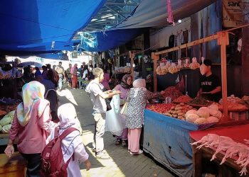 Sudah Dua Pekan, Harga Minyak Goreng dan Cabai di Pasar Rangkasbitung Masih Tinggi