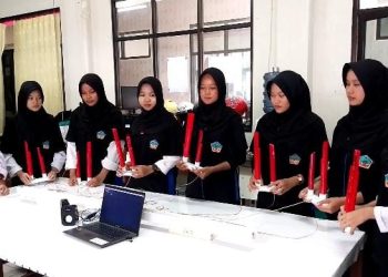 Inovatif! Siswa SMKN 2 Pandeglang Ciptakan Angklung Elektronik