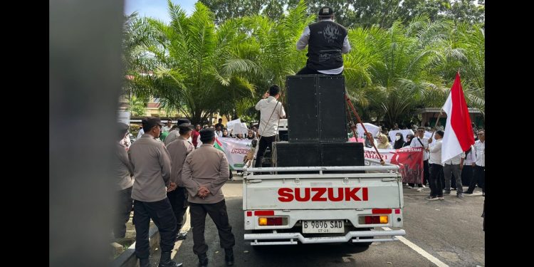 Hingga Demo Guru Honorer Usai, Pj Gubernur Banten Tak Temui Pendemo