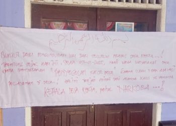 Kades Dituduh Narkoba dan Miliki Senpi, Kantor Desa Kerta di Lebak Disegel Warga