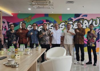 Budi Rustandi Temui Wamensos RI, Bahas Pengentasan Kemiskinan di Kota Serang