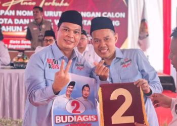 Rencana Realisasikan Janji Seragam dan Buku Gratis, Begini Kata Budi-Agis