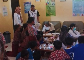 Puluhan Siswa SDN 1 Cikareo Keracunan, Ini Sosok yang Bagikan Makanan Gratis