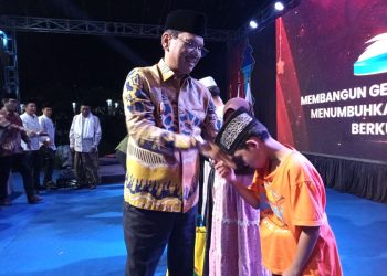 Pj Walikota Serang Santuni Anak Yatim di Pembukaan MTQ XIII