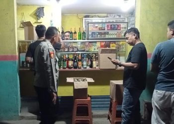 Polsek Rangkasbitung Gelar Operasi Pekat, Amankan Ratusan Botol Miras Jelang Ramadan