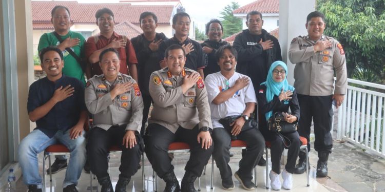Perkuat Sinergitas, Kapolresta Serang Kota Gelar Silaturahmi dengan Awak Media