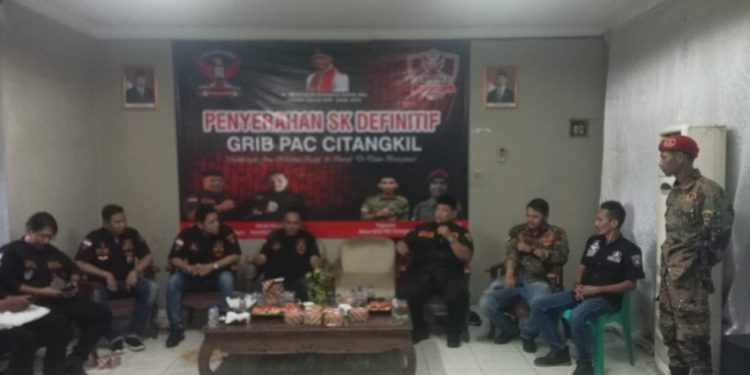 Penyerahan SK Definitif GRIB Jaya PAC Citangkil, Siap Dukung Program Pemerintah
