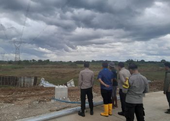 Polsek Cikande Tanam Jagung di Lahan Seluas 2 Hektare Milik PT Lami Pack