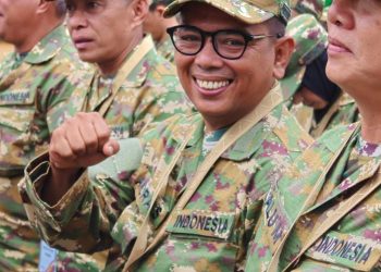 Pakai Seragam Akmil, Andra Soni Antusias Ikuti Retret Kepala Daerah