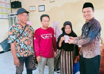Ribuan Warga Bojong Terima Bantuan Program Keluarga Harapan