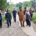 Usai Viral, Andra Soni Tinjau Jalan Rusak di Pandeglang yang Bikin Guru Terjatuh
