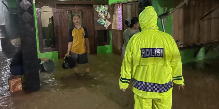 Sungai Meluap, Polisi: Lima Desa di Kecamatan Padarincang Terendam