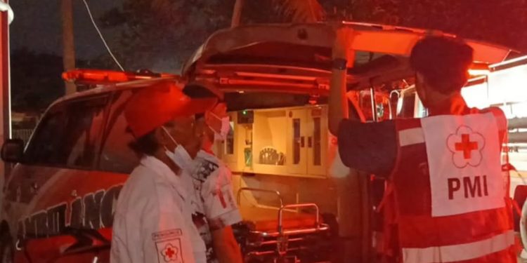 Kebakaran di Merak, Sejumlah Petugas Damkar dan Pramuka Alami Sesak Nafas