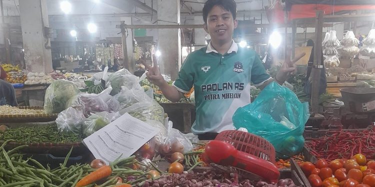 Hari ke-14 Ramadan, Harga Kebutuhan Pokok di Pasar Gudang Tigaraksa Masih Stabil