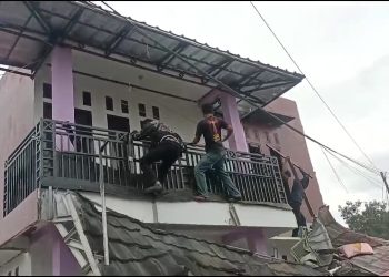 Massa Rusak Bangunan yang Dikira Kantor LSM, Pemilik: Mereka Itu Cuma Ngontrak!
