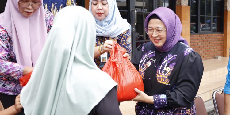 Wabup Tangerang Tinjau Bazar Sembako Murah, Simak Program Menarik Jelang Idul Fitri di Balaraja!