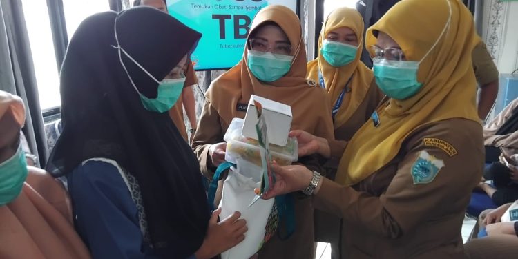 5.400 Warga Pandeglang Idap TBC, Bupati Dewi Ajak Masyarakat Cek Kesehatan di Puskesmas