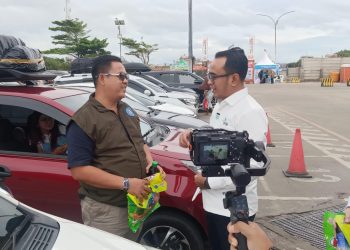 Live TikTok Jadi Senjata Rahasia Pemudik Hindari Kemacetan di Pelabuhan Merak
