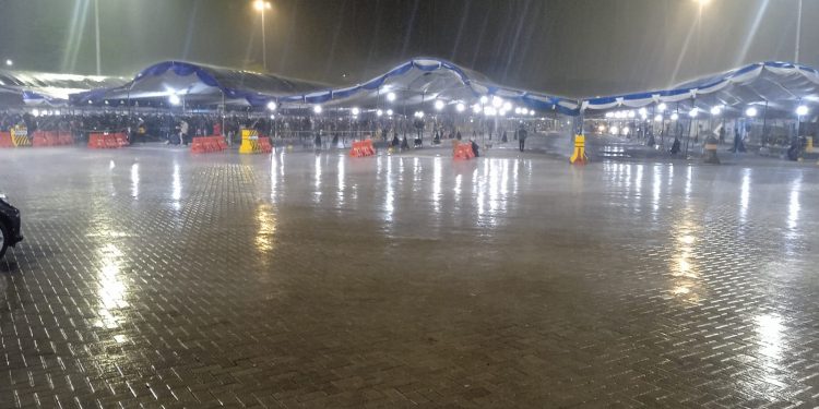 Cuaca Buruk, Penyeberangan Motor di Pelabuhan Ciwandan Dihentikan Sementara