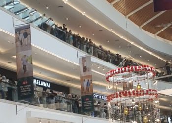 Antrean Pengunjung Hingga Ratusan Meter Warnai Glamlocal Sparkling Ramadan