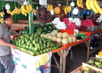 Pedagang Buah di Pandeglang Raup Untung, Melon dan Buah Naga Banyak Diburu