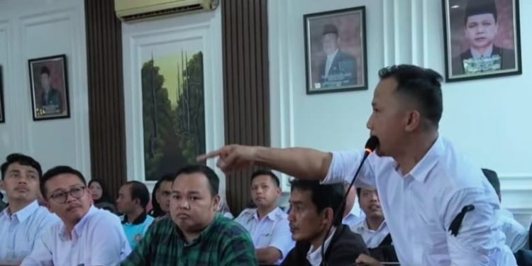 Pemerintah Dinila Tak Serius Tuntaskan Nasib Honorer di Daerah
