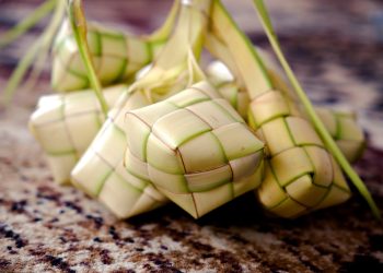 Cara Mudah Memasak Ketupat yang Paling Enak untuk Lebaran