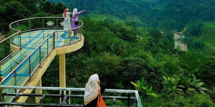 Indahhya Wisata Lerang Cibolang di Lebak, Favorit Wisata Keluarga di Lebak