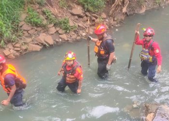 Sehari Setelah Hanyut di Sungai Kecil, Bocah Perempuan Berusia Lima Tahun Belum Ditemukan