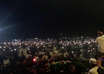Ribuan Santri Berselawat di Alun-Alun Pandeglang